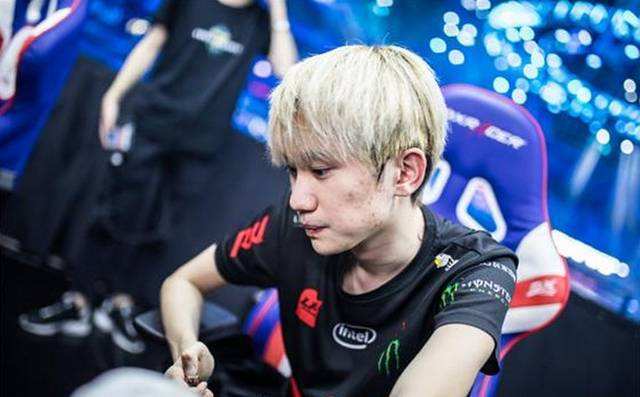 在逆境中的 在逆境中的